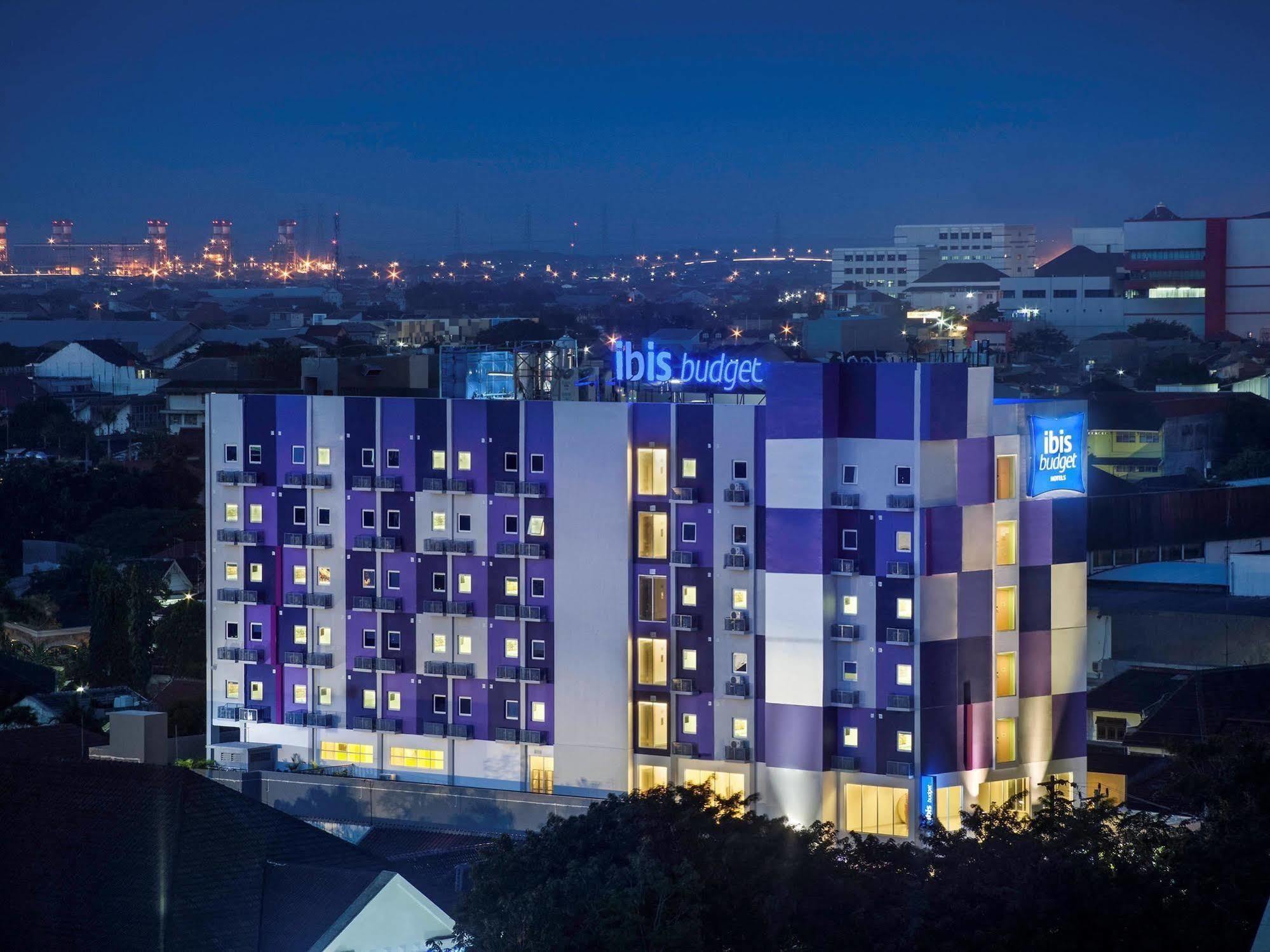 Ibis Budget Semarang Tendean Εξωτερικό φωτογραφία